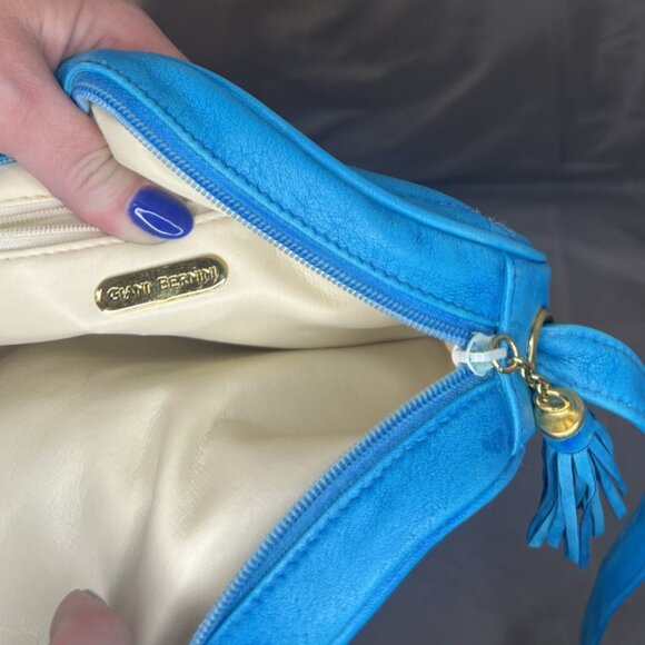 Giani Bernini, Vintage Leather Quilted Crossbody, Turquoise - Picture 3 of 6